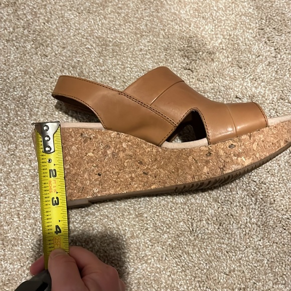 Comfortable Clark’s tan wedges! - Picture 2 of 3